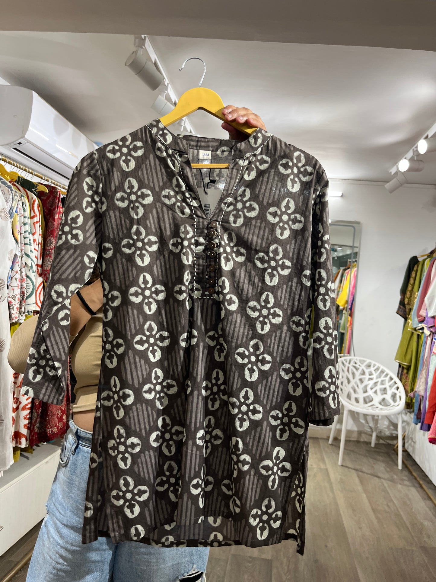 Brown Motifs print Cotton high-neck Short Kurta M-38
