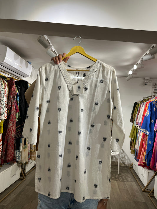 Off White ikkat print Cotton Lace V-neck Floral Embroidered Short Kurta S-36